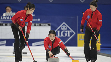 毫无疑问是 毫无疑问是